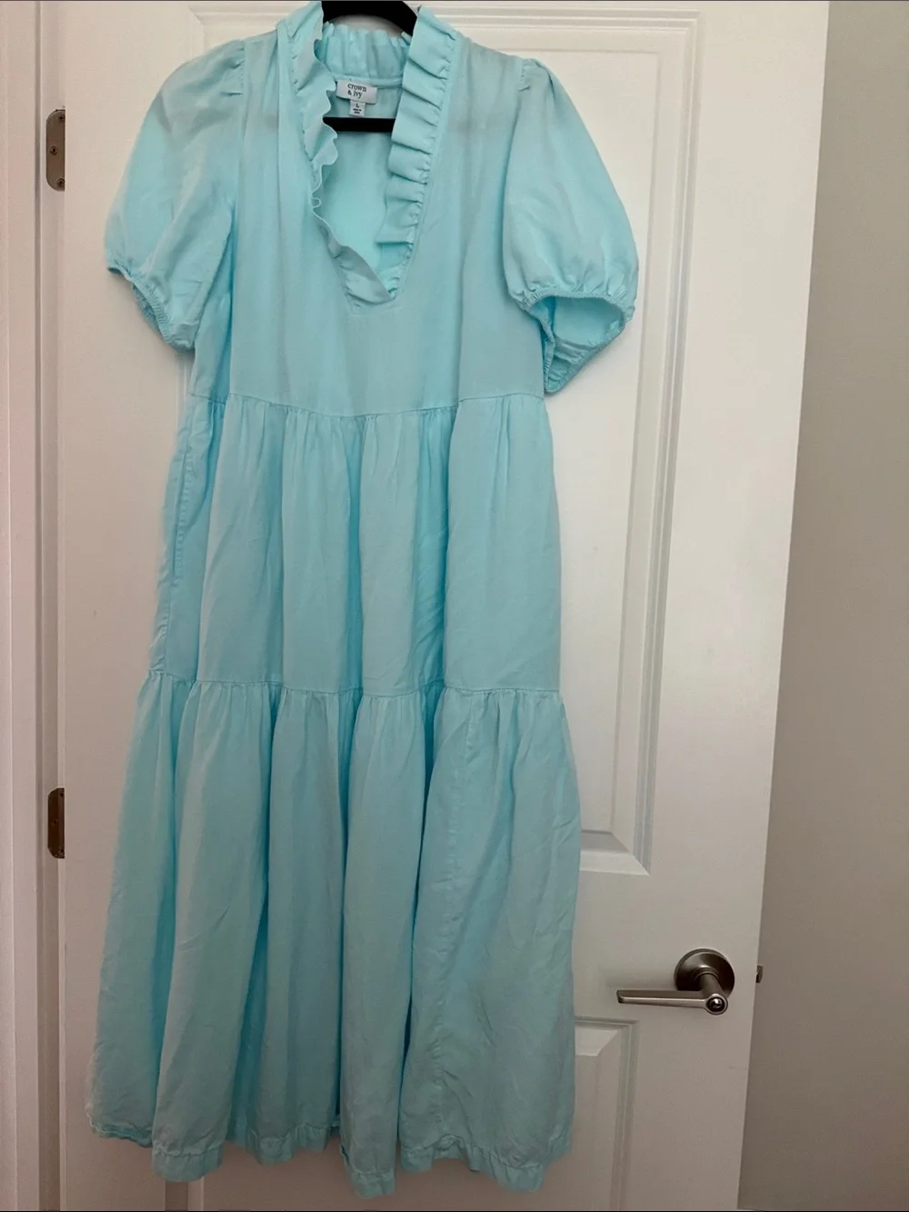 crown & ivy Light Blue Ruffle-Tiered Puff Sleeve Dress - Picture 1 of 2
